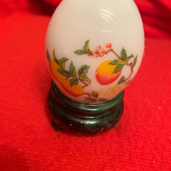 Vintage Avon Pedestal Egg Peach Orchard Empty Perfume Decanter - Picture 7 of 7